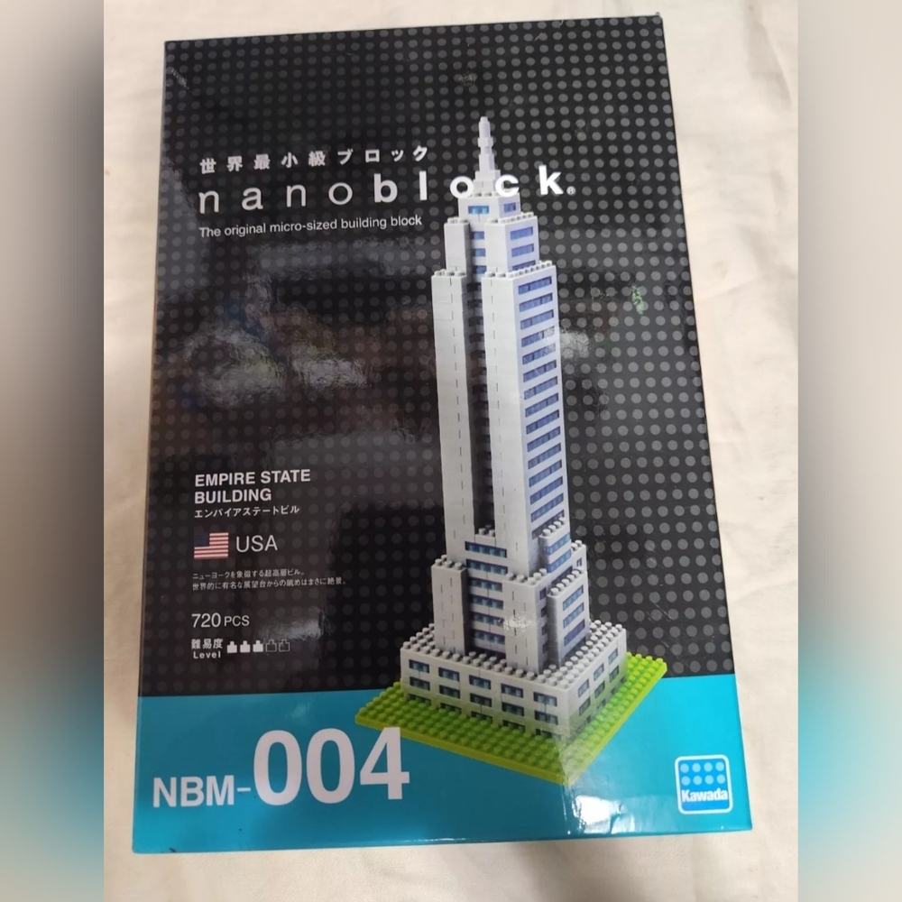 Nanoblock Empire State Building Micro-Sized Block Construction Toy NBM004